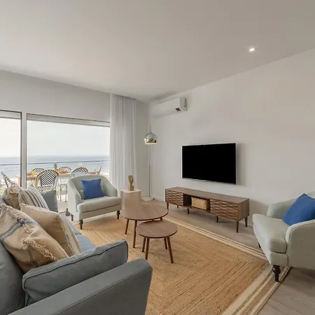 Apartment Mid-summer Dream