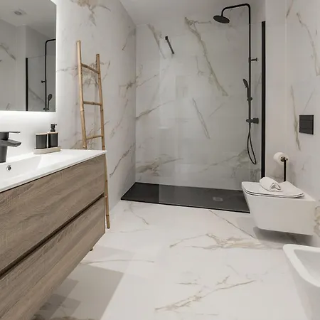 Apartment Mid-summer Dream *